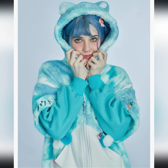 Micotaku Women's Zip Front Hoodie, Mint Couds pattern. Front angle pockets. S/M - Picture 1 of 14